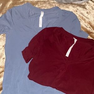 Lululemon v neck t shirts